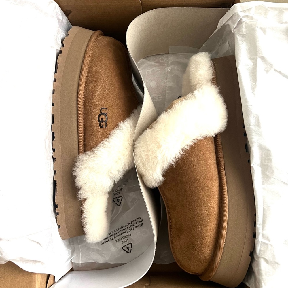 NWT UGG Disquette Slippers Chestnut - Women’s Slides Sheepskin Clog Mules - Picture 3 of 13
